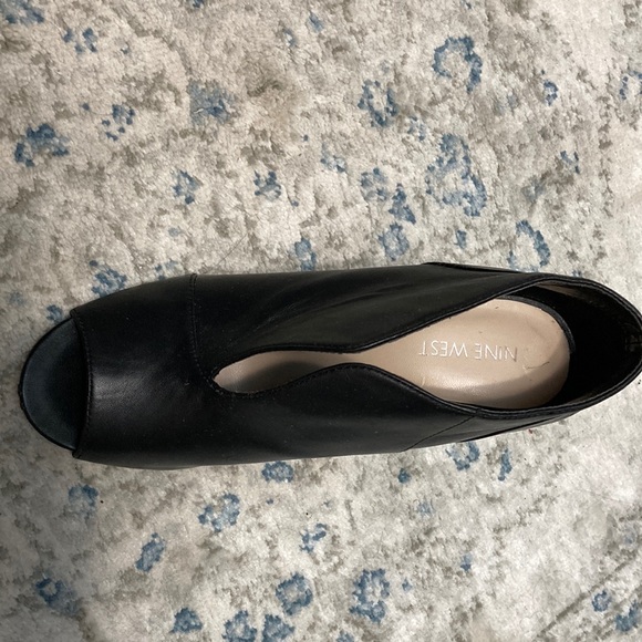Nine West black heels - Picture 2 of 10